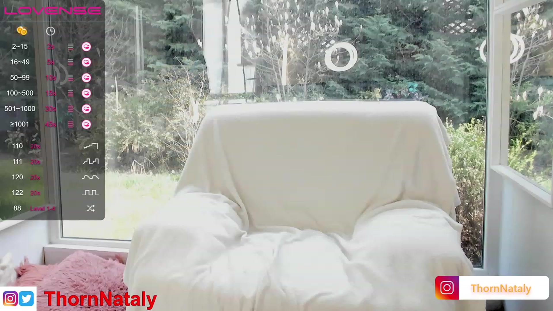 Gallery image thumbnail from RoseTatt88's myfreecams stream on, 03/20/2023, 10:32 image 7 of 20