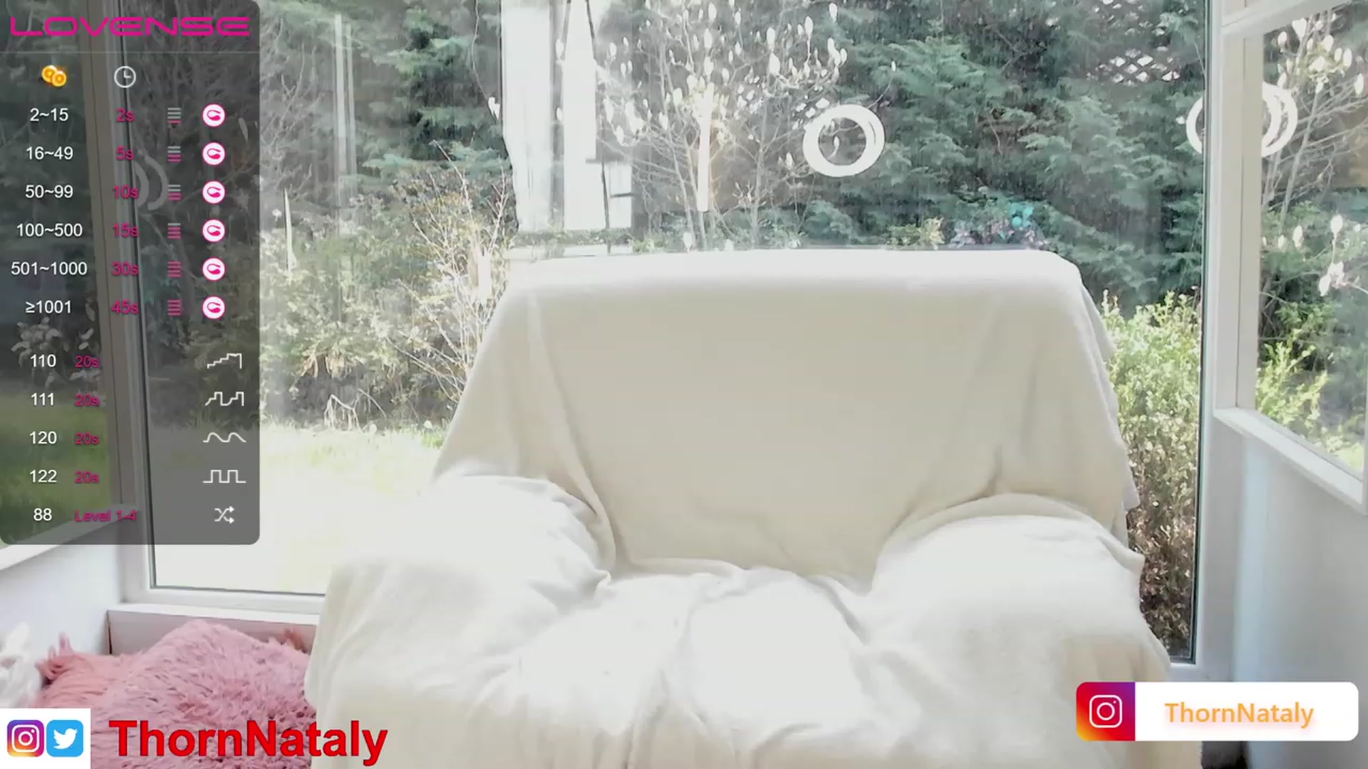 Gallery image thumbnail from RoseTatt88's myfreecams stream on, 03/20/2023, 10:32 image 6 of 20