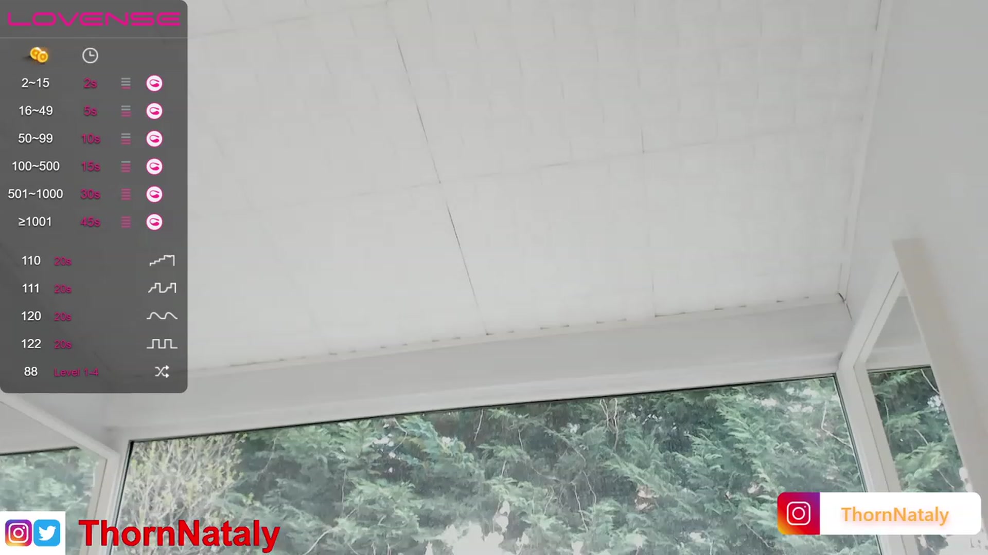 Gallery image thumbnail from RoseTatt88's myfreecams stream on, 03/31/2023, 11:13 image 5 of 20