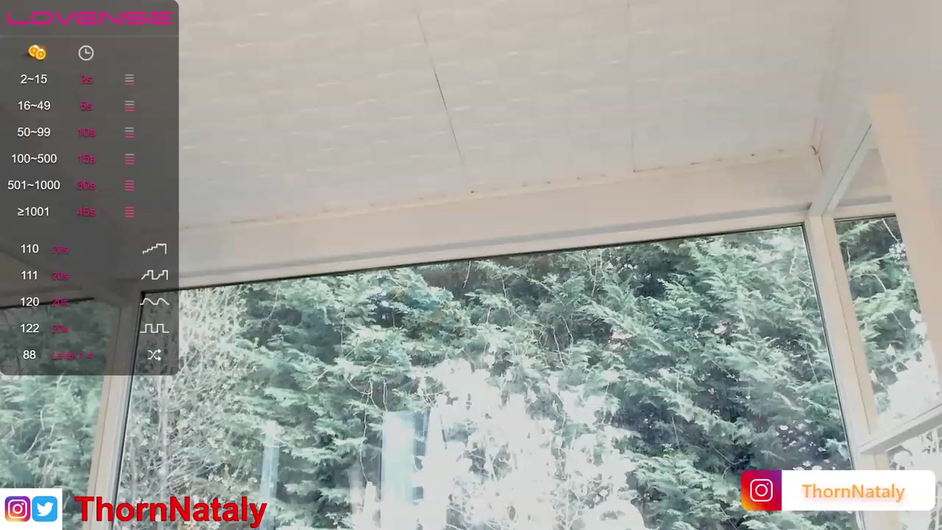 Gallery image thumbnail from RoseTatt88's myfreecams stream on, 03/31/2023, 13:34 image 18 of 20