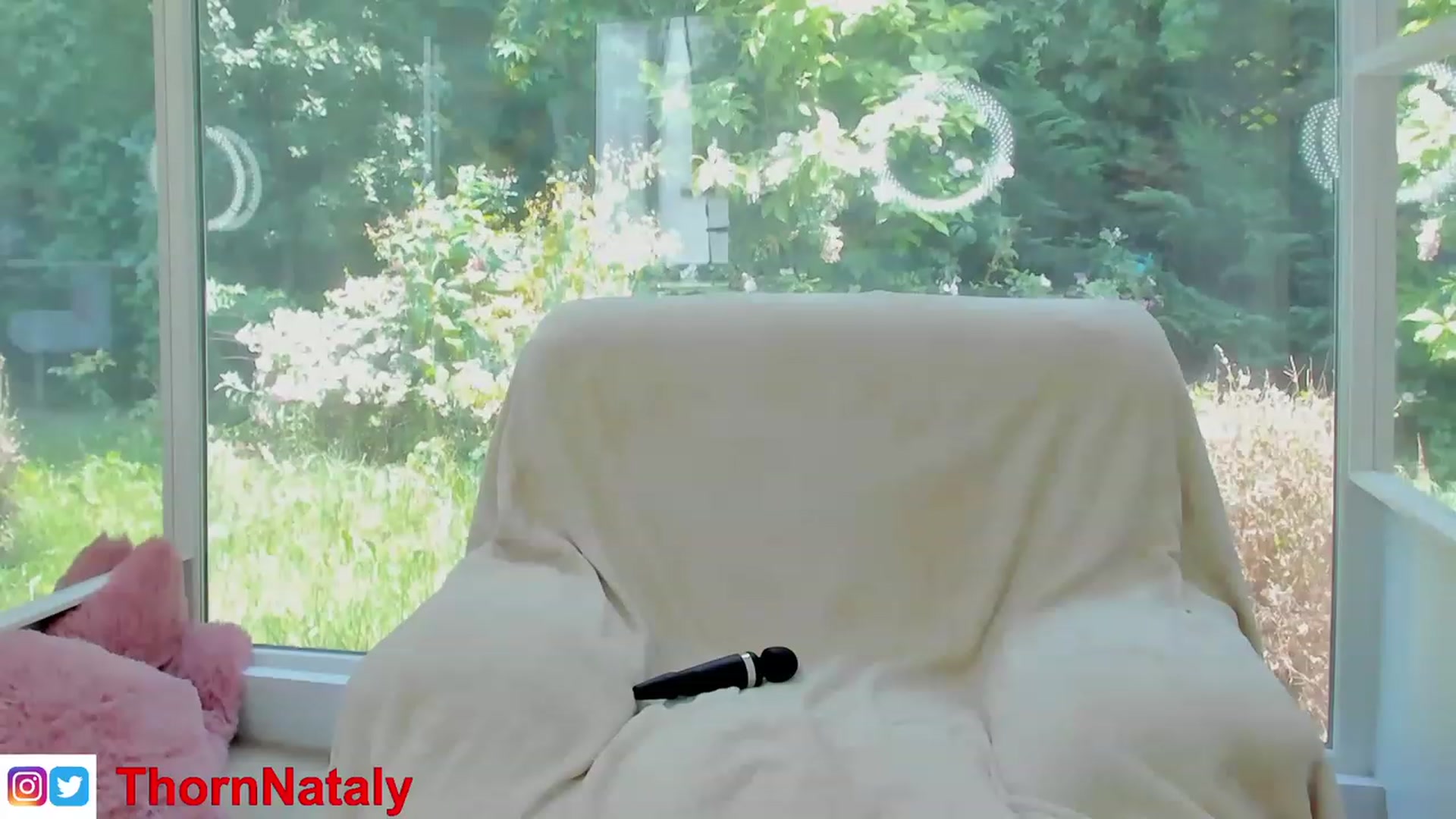 Gallery image thumbnail from RoseTatt88's myfreecams stream on, 06/11/2023, 11:08 image 13 of 20