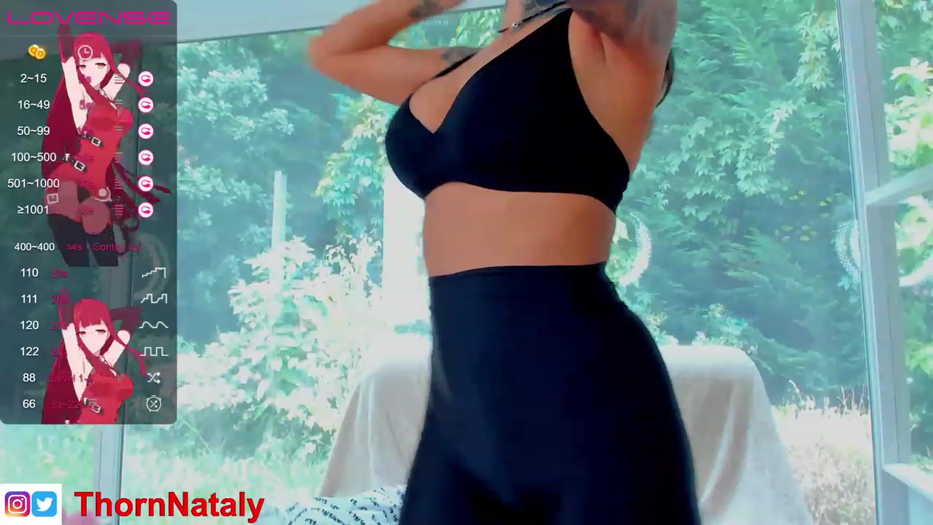 Gallery image thumbnail from RoseTatt88's myfreecams stream on, 06/17/2023, 10:27 image 10 of 20