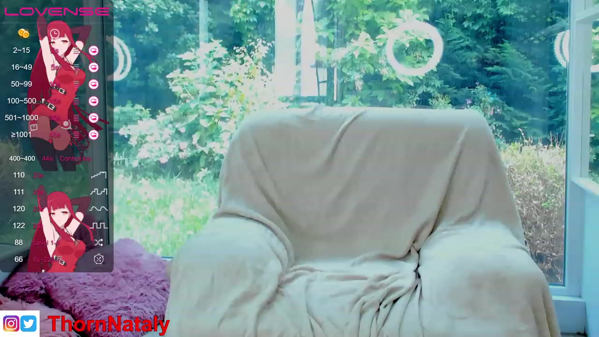 Gallery image thumbnail from RoseTatt88's myfreecams stream on, 06/18/2023, 10:18 image 16 of 20