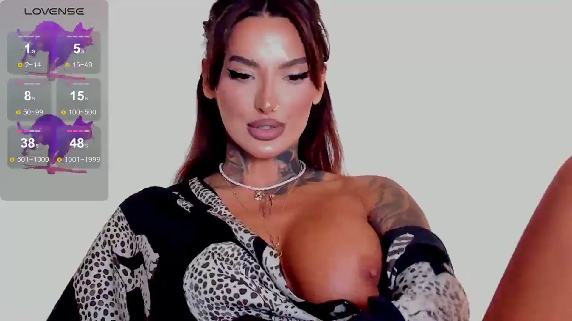 Gallery image thumbnail from RoseTatt88's myfreecams stream on, 07/25/2024, 11:25 image 5 of 20