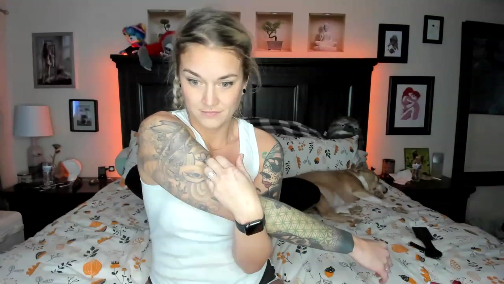 Gallery image thumbnail from Rose_Kitten's myfreecams stream on, 11/23/2022, 02:51 image 8 of 20