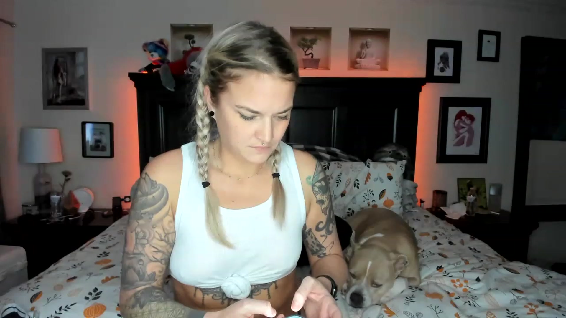 Gallery image thumbnail from Rose_Kitten's myfreecams stream on, 11/23/2022, 02:51 image 16 of 20