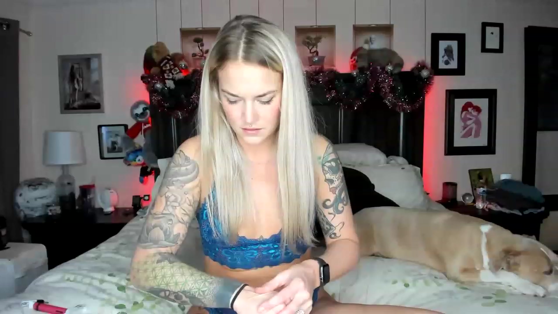 Gallery image thumbnail from Rose_Kitten's myfreecams stream on, 12/07/2022, 01:50 image 2 of 20