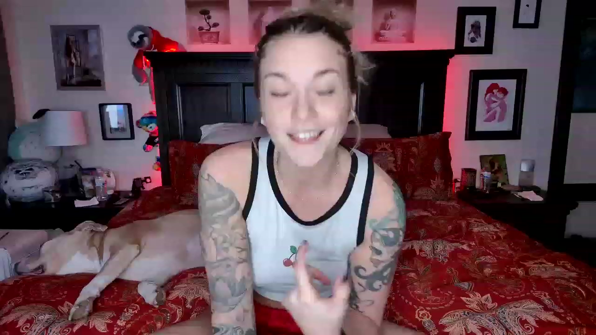 Gallery image thumbnail from Rose_Kitten's myfreecams stream on, 01/17/2023, 24:28 image 19 of 20