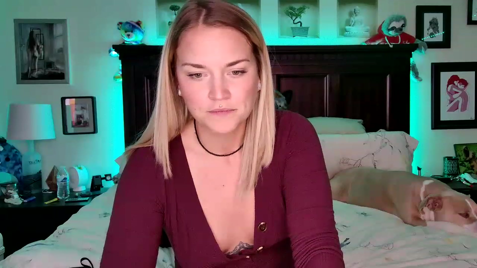 Gallery image thumbnail from Rose_Kitten's myfreecams stream on, 02/11/2023, 24:10 image 16 of 20