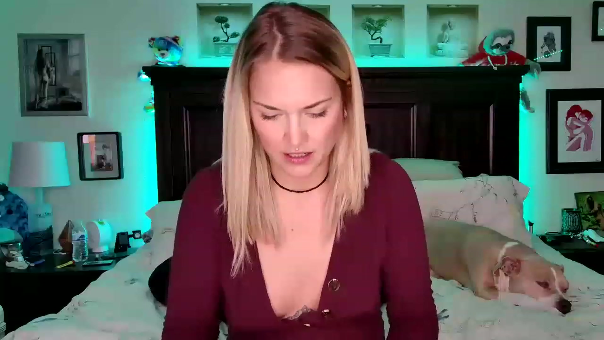 Gallery image thumbnail from Rose_Kitten's myfreecams stream on, 02/11/2023, 24:10 image 6 of 20