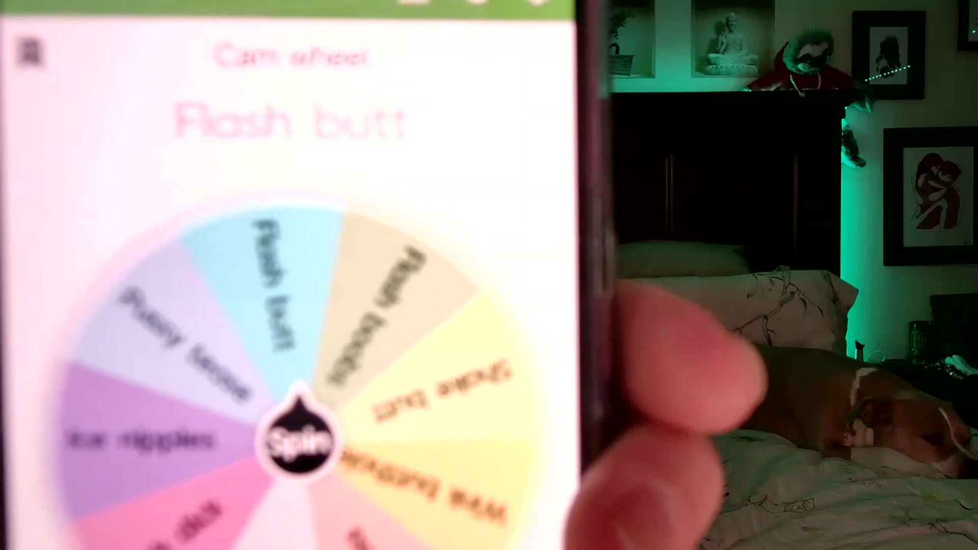 Gallery image thumbnail from Rose_Kitten's myfreecams stream on, 02/11/2023, 24:10 image 14 of 20