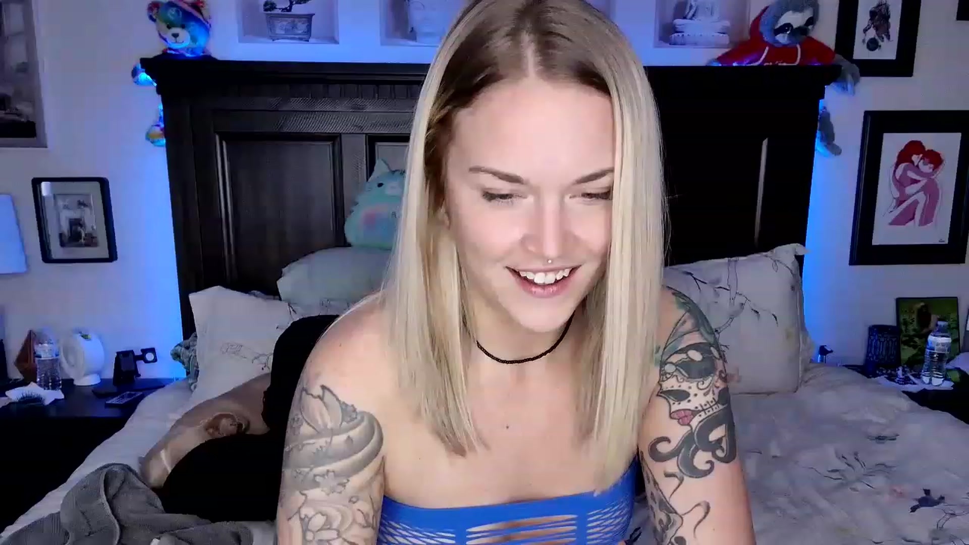 Gallery image thumbnail from Rose_Kitten's myfreecams stream on, 02/17/2023, 02:56 image 10 of 20