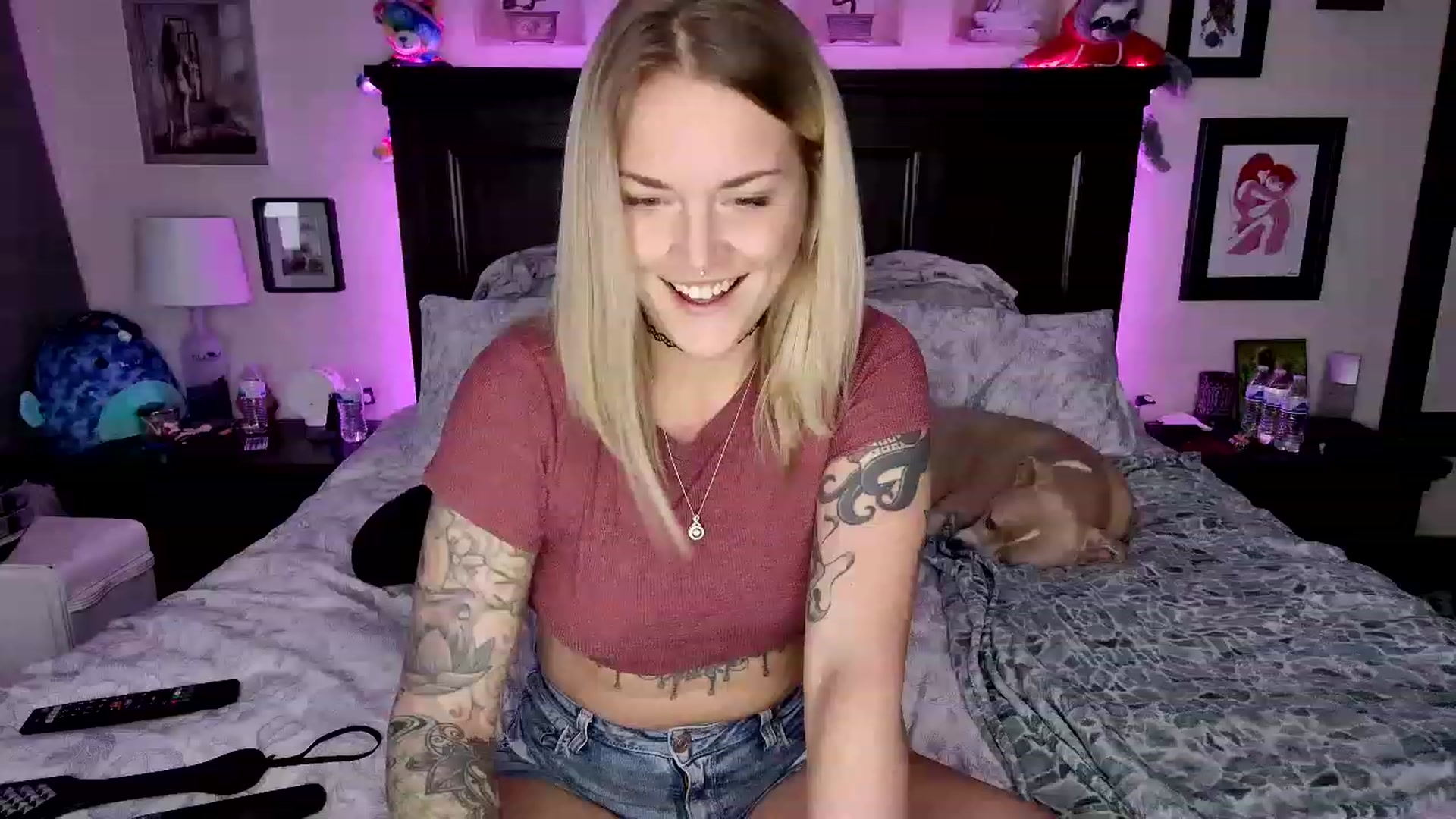 Gallery image thumbnail from Rose_Kitten's myfreecams stream on, 02/24/2023, 03:16 image 1 of 20