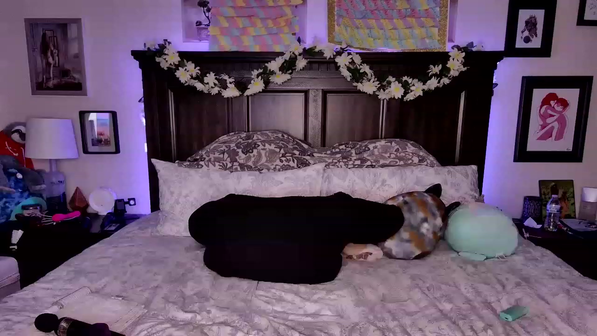 Gallery image thumbnail from Rose_Kitten's myfreecams stream on, 03/23/2023, 02:22 image 13 of 20