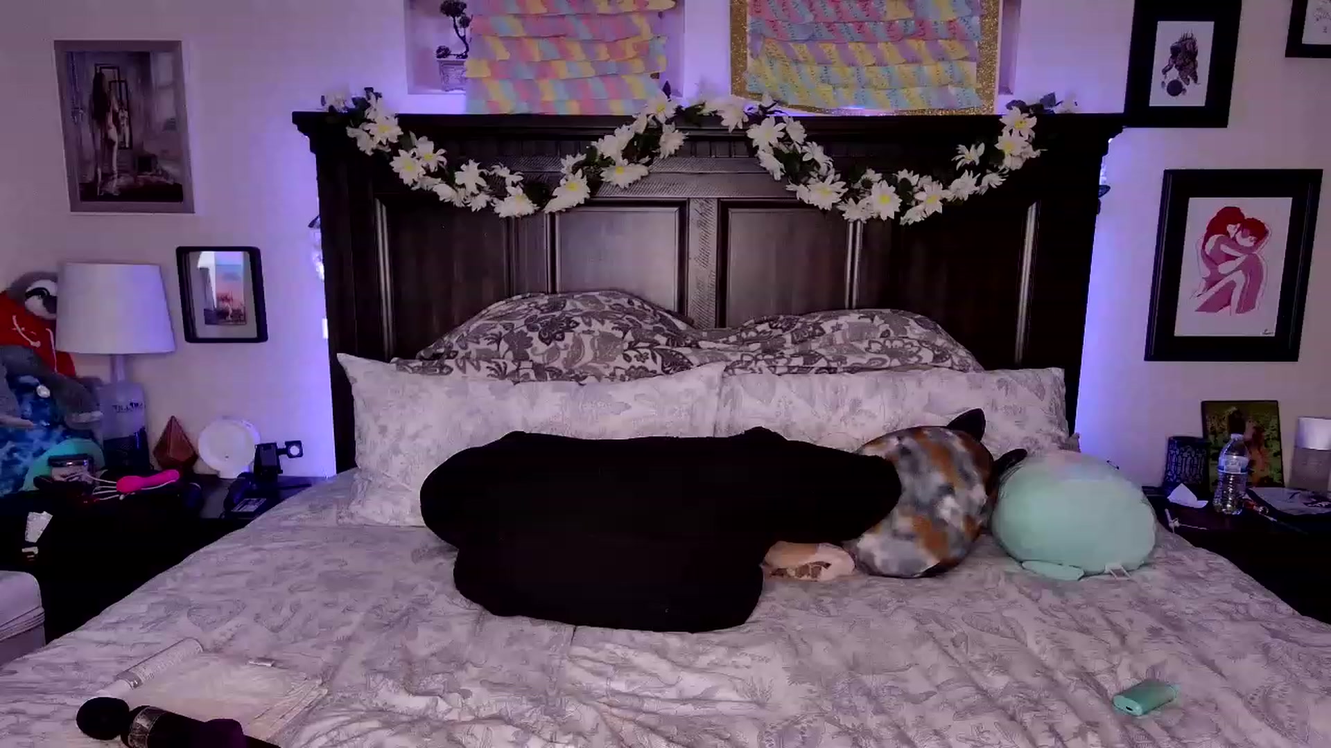 Gallery image thumbnail from Rose_Kitten's myfreecams stream on, 03/23/2023, 02:22 image 15 of 20