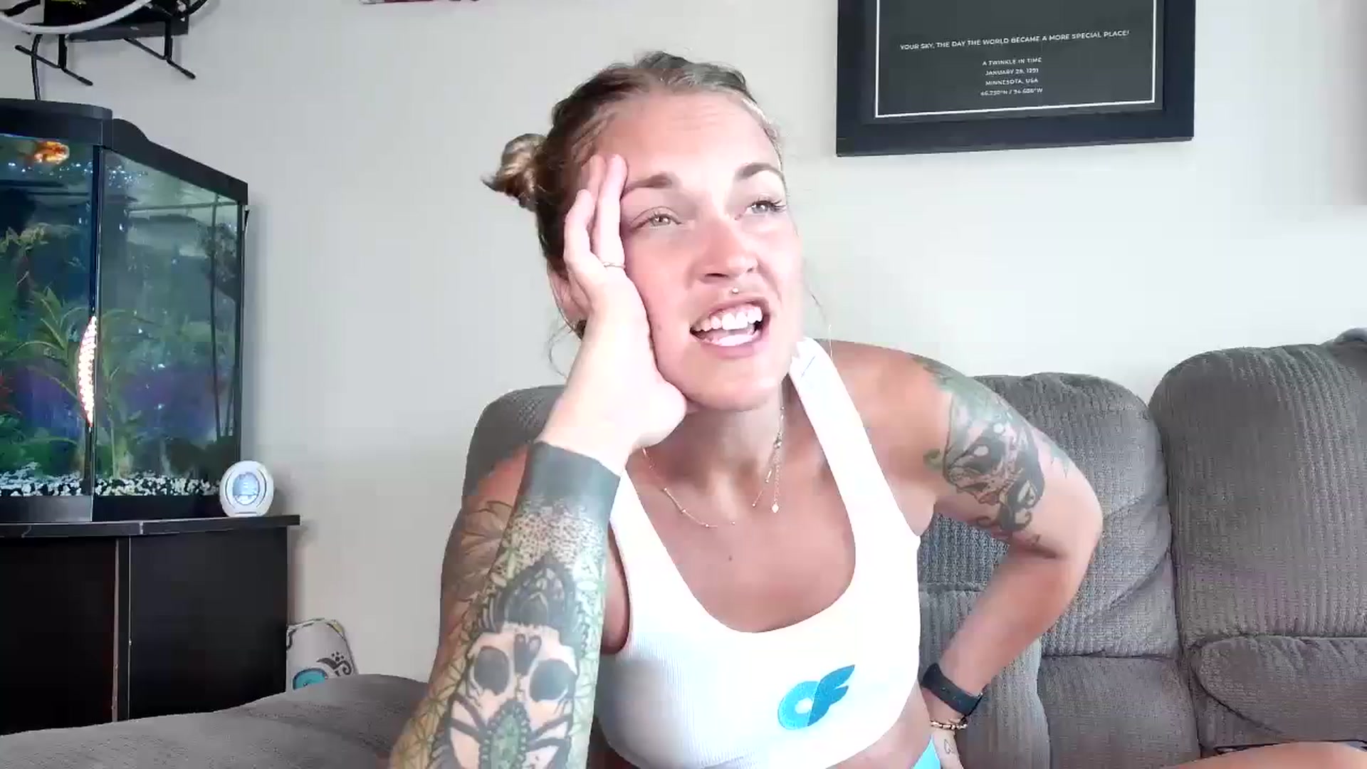 Gallery image thumbnail from Rose_Kitten's myfreecams stream on, 08/23/2023, 22:05 image 1 of 20