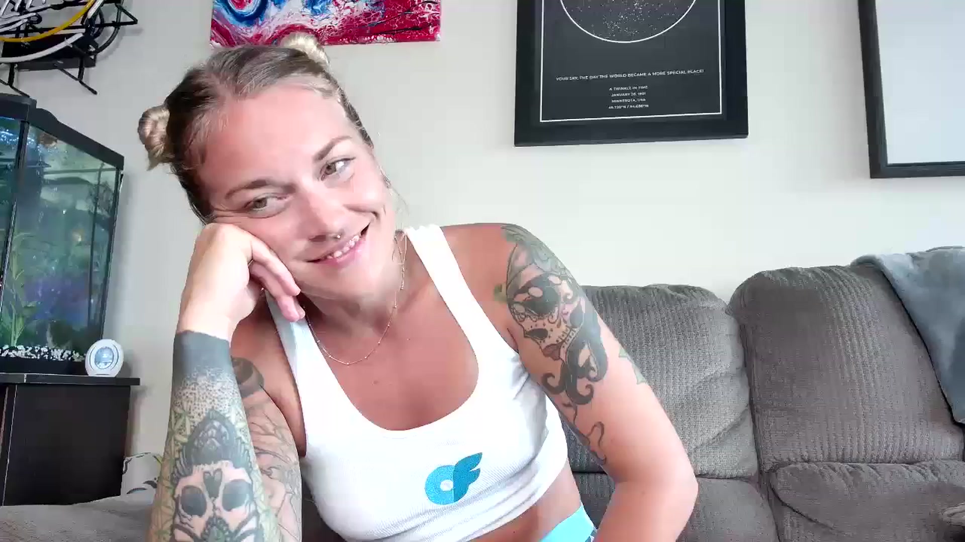 Gallery image thumbnail from Rose_Kitten's myfreecams stream on, 08/23/2023, 22:05 image 11 of 20