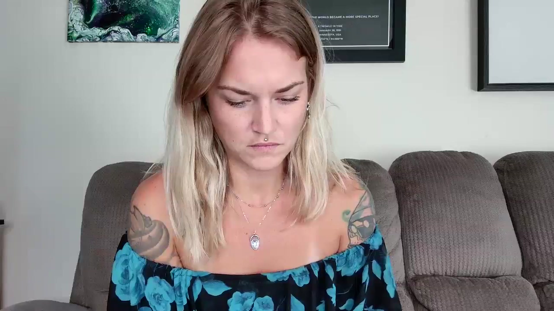 Gallery image thumbnail from Rose_Kitten's myfreecams stream on, 09/29/2023, 19:59 image 18 of 20