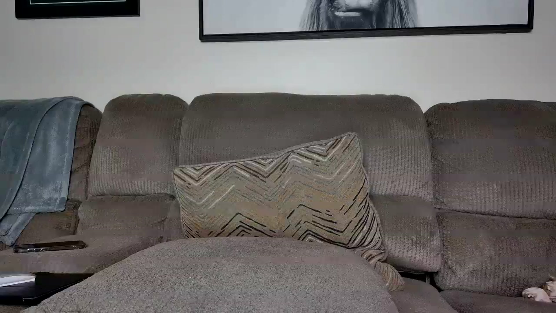 Gallery image thumbnail from Rose_Kitten's myfreecams stream on, 10/04/2023, 24:02 image 13 of 20