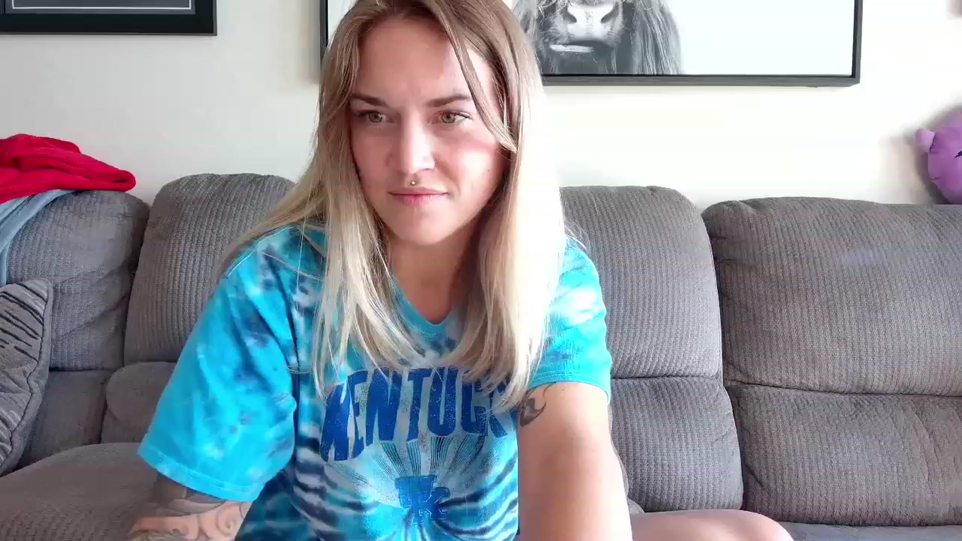 Gallery image thumbnail from Rose_Kitten's myfreecams stream on, 10/25/2023, 20:48 image 11 of 20