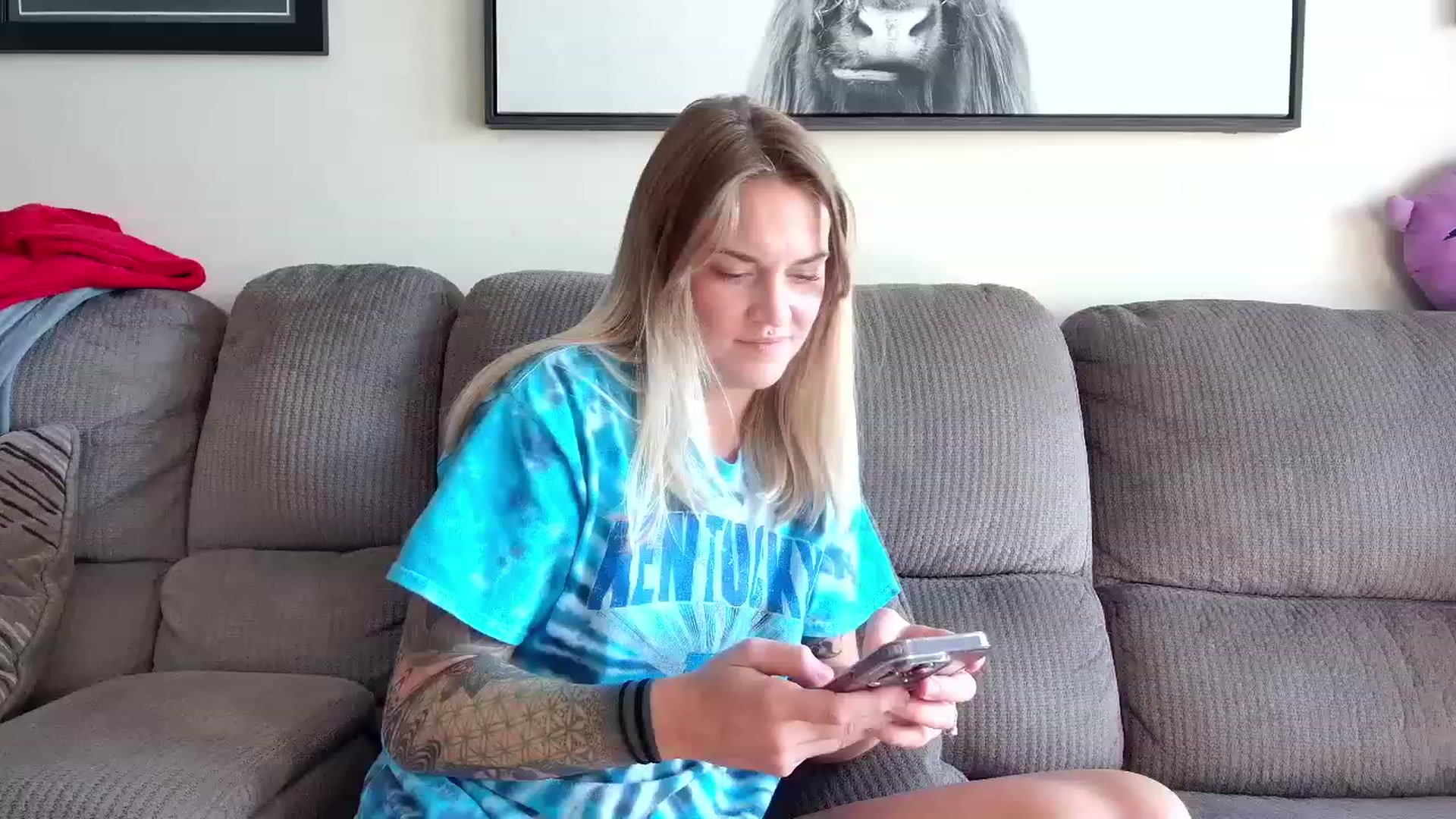 Gallery image thumbnail from Rose_Kitten's myfreecams stream on, 10/25/2023, 20:48 image 12 of 20