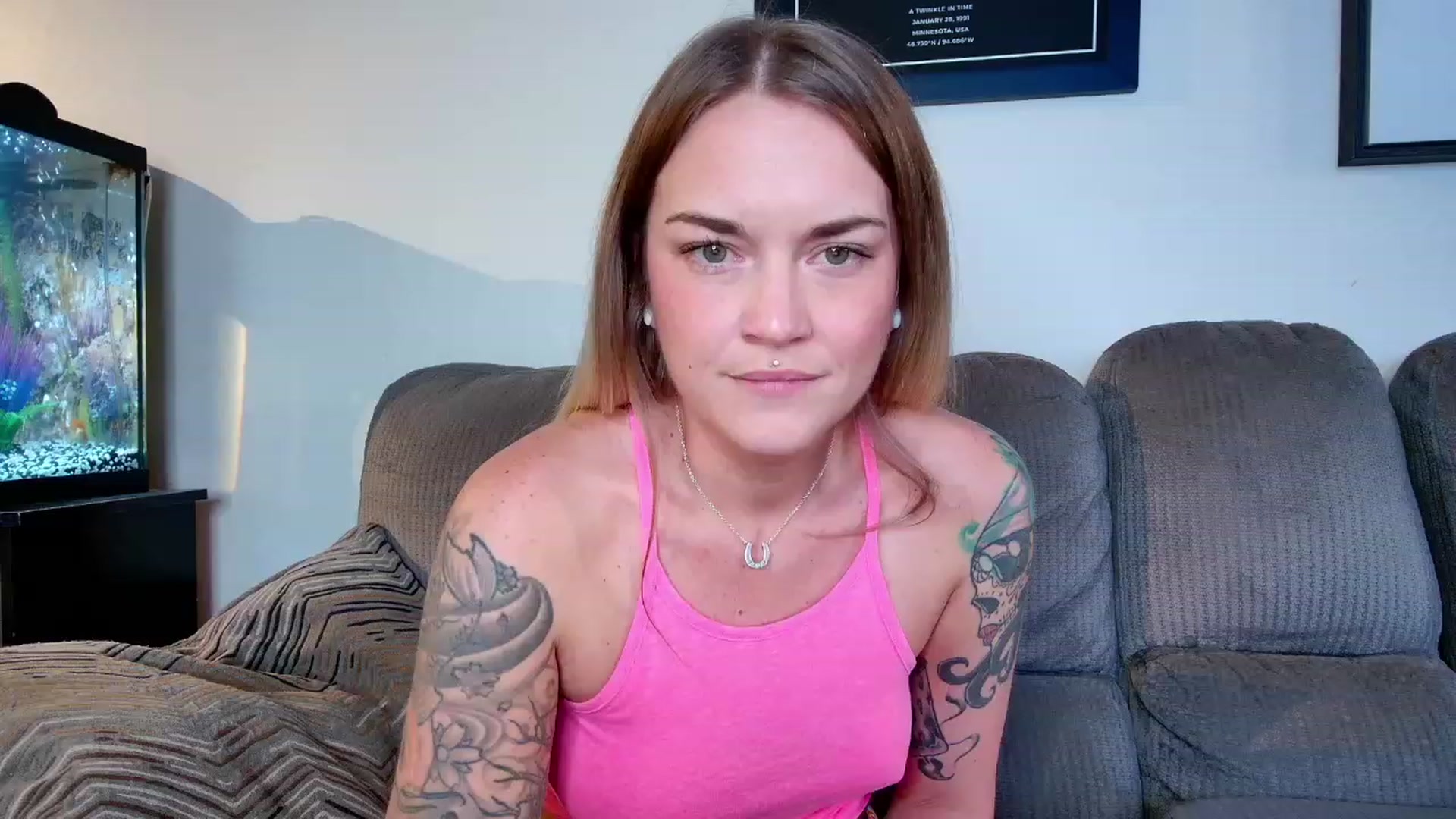 Gallery image thumbnail from Rose_Kitten's myfreecams stream on, 11/24/2023, 22:39 image 7 of 20