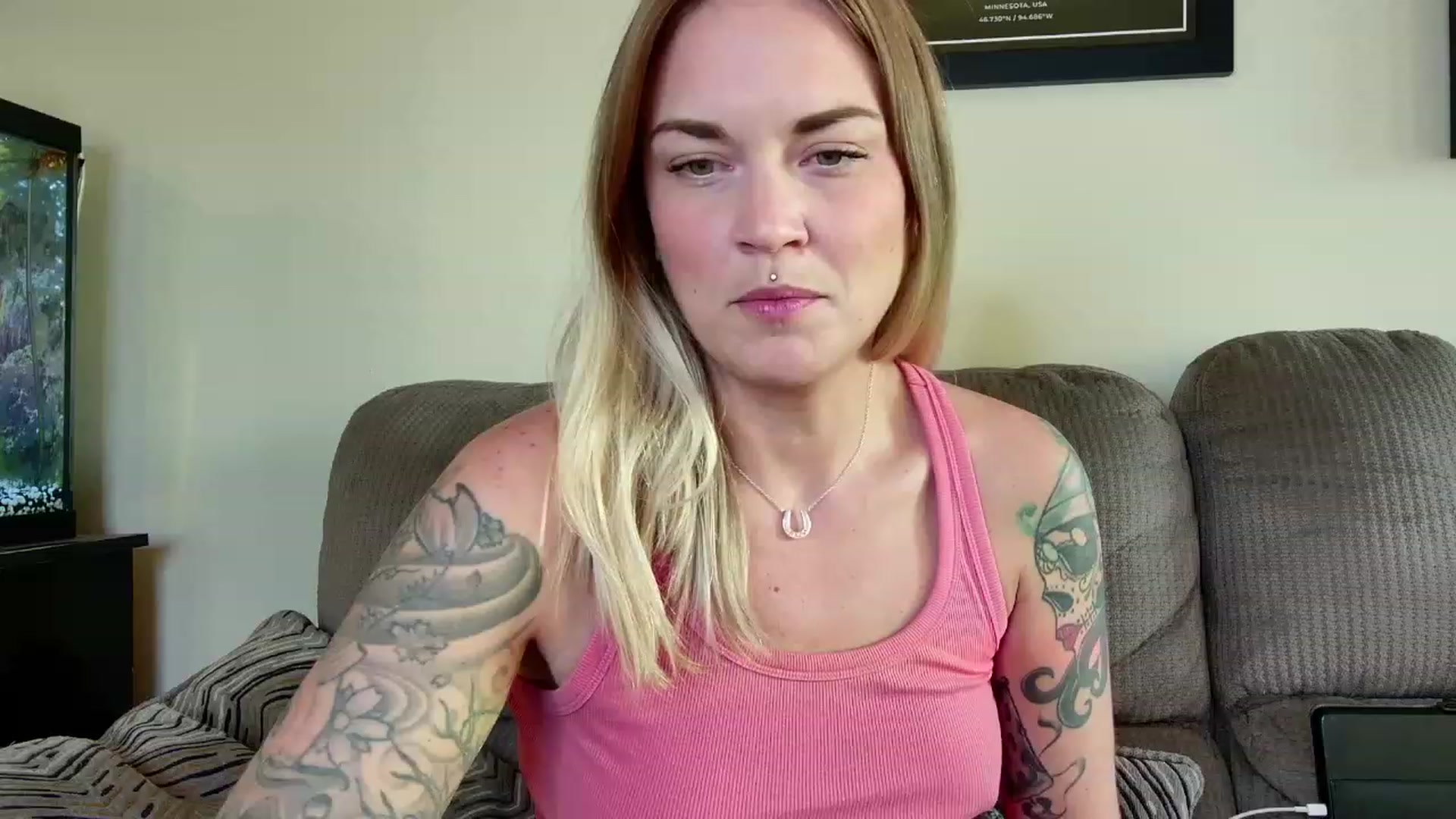 Gallery image thumbnail from Rose_Kitten's myfreecams stream on, 11/27/2023, 22:23 image 7 of 20