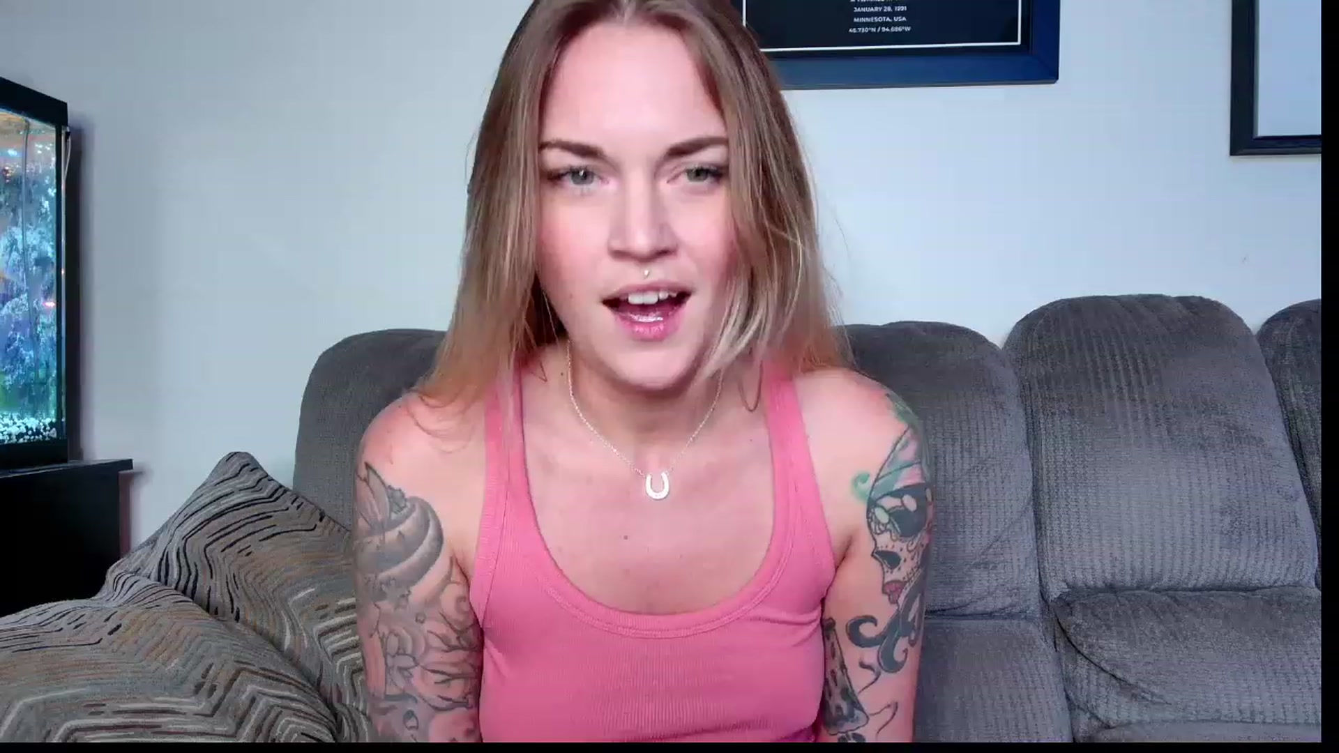 Gallery image thumbnail from Rose_Kitten's myfreecams stream on, 11/28/2023, 03:20 image 8 of 20