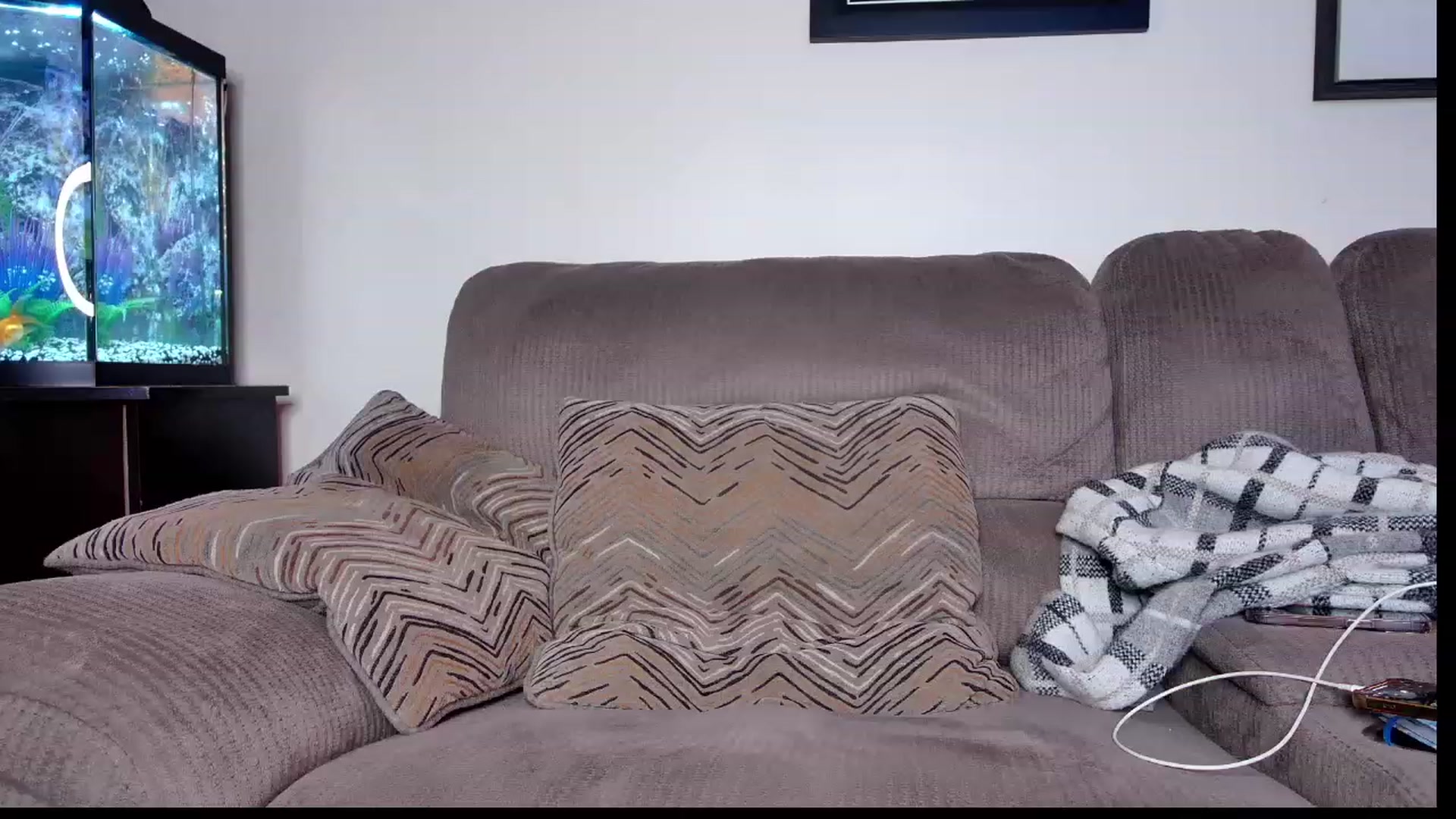 Gallery image thumbnail from Rose_Kitten's myfreecams stream on, 11/28/2023, 03:20 image 13 of 20