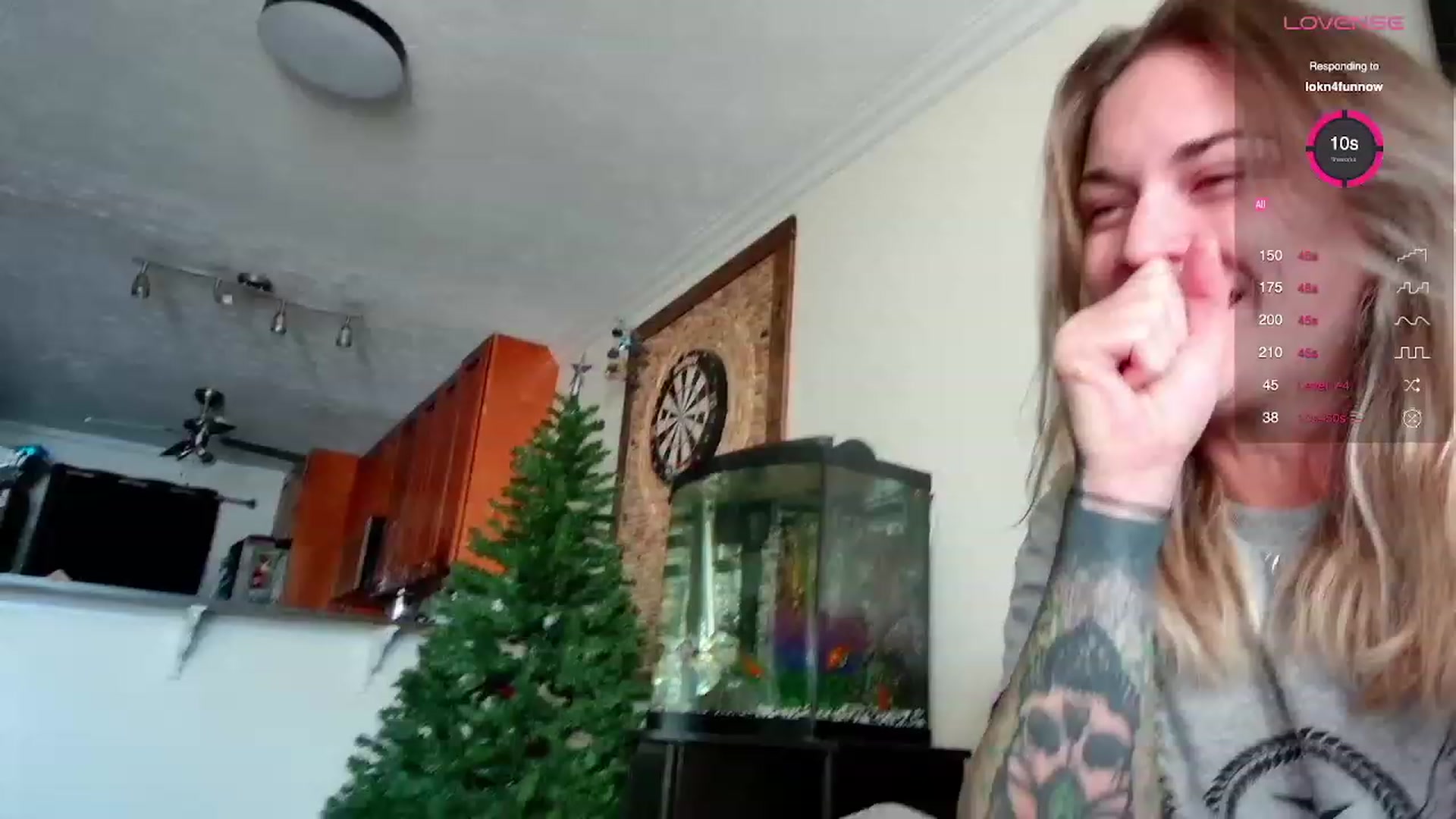 Gallery image thumbnail from Rose_Kitten's myfreecams stream on, 11/28/2023, 20:32 image 15 of 20