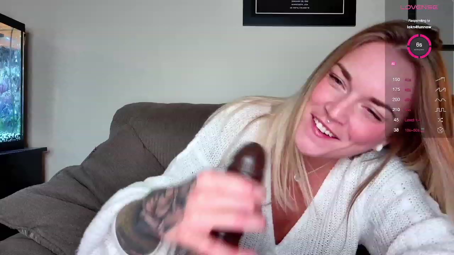 Gallery image thumbnail from Rose_Kitten's myfreecams stream on, 11/29/2023, 02:37 image 1 of 20