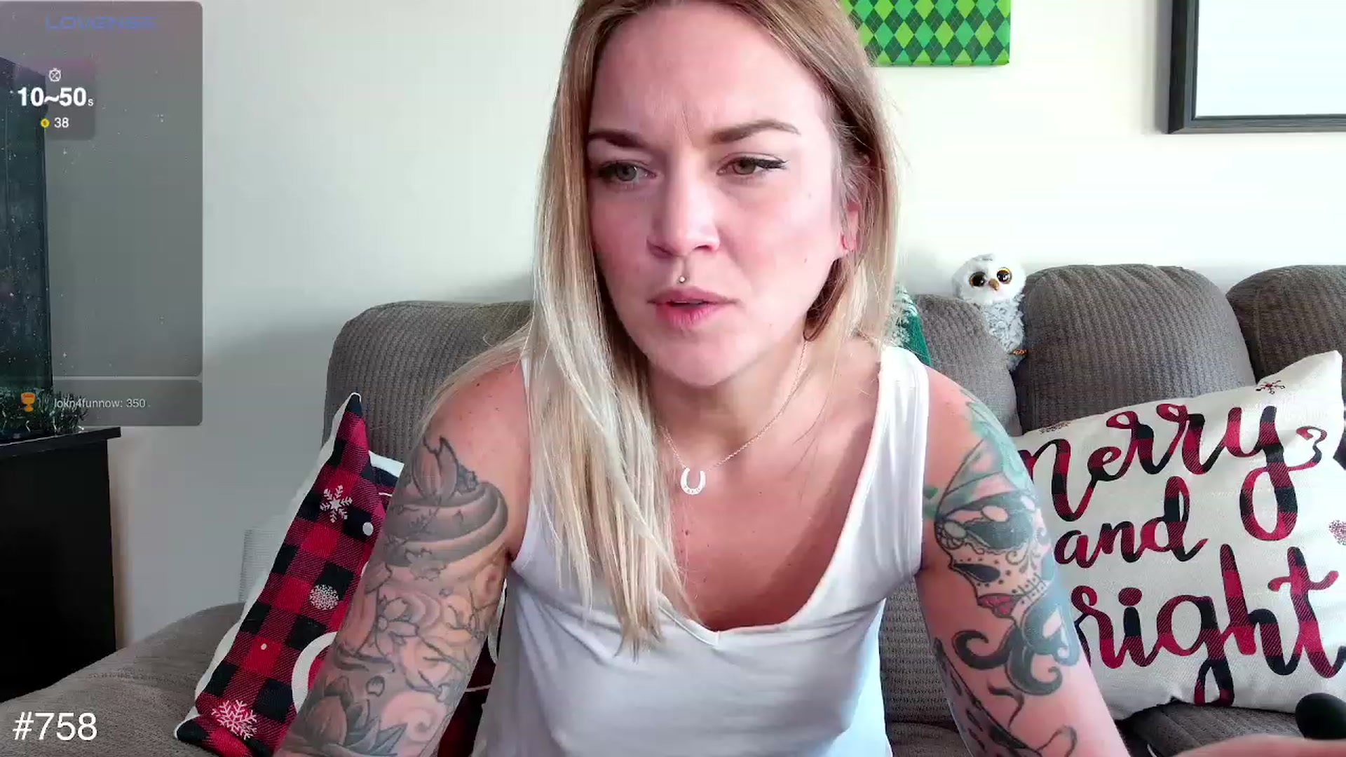 Gallery image thumbnail from Rose_Kitten's myfreecams stream on, 12/07/2023, 21:29 image 4 of 20