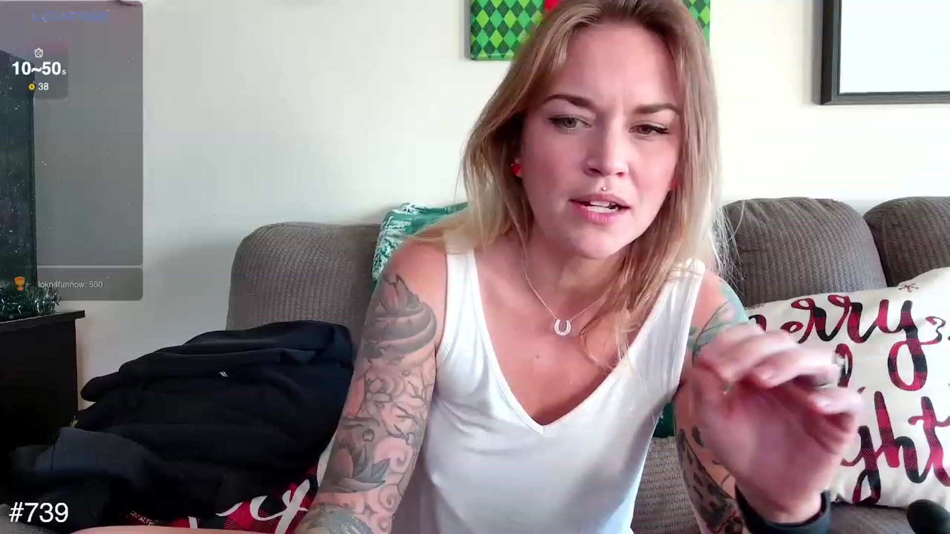 Gallery image thumbnail from Rose_Kitten's myfreecams stream on, 12/07/2023, 21:29 image 9 of 20