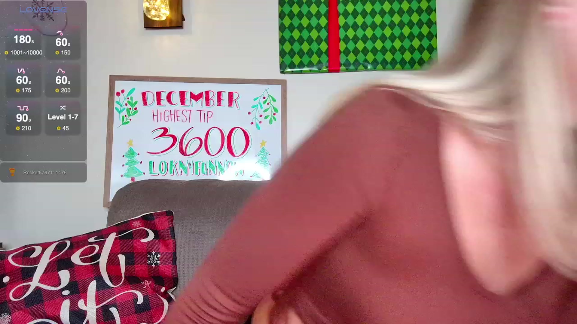 Gallery image thumbnail from Rose_Kitten's myfreecams stream on, 12/12/2023, 02:33 image 17 of 20