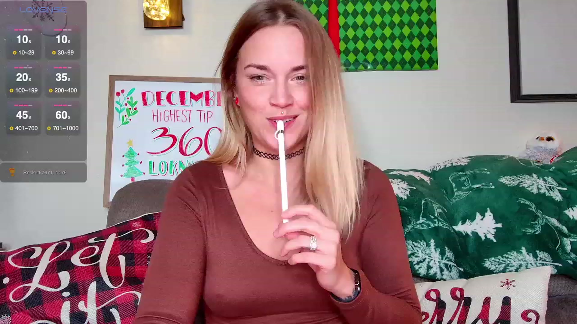 Gallery image thumbnail from Rose_Kitten's myfreecams stream on, 12/12/2023, 02:33 image 16 of 20