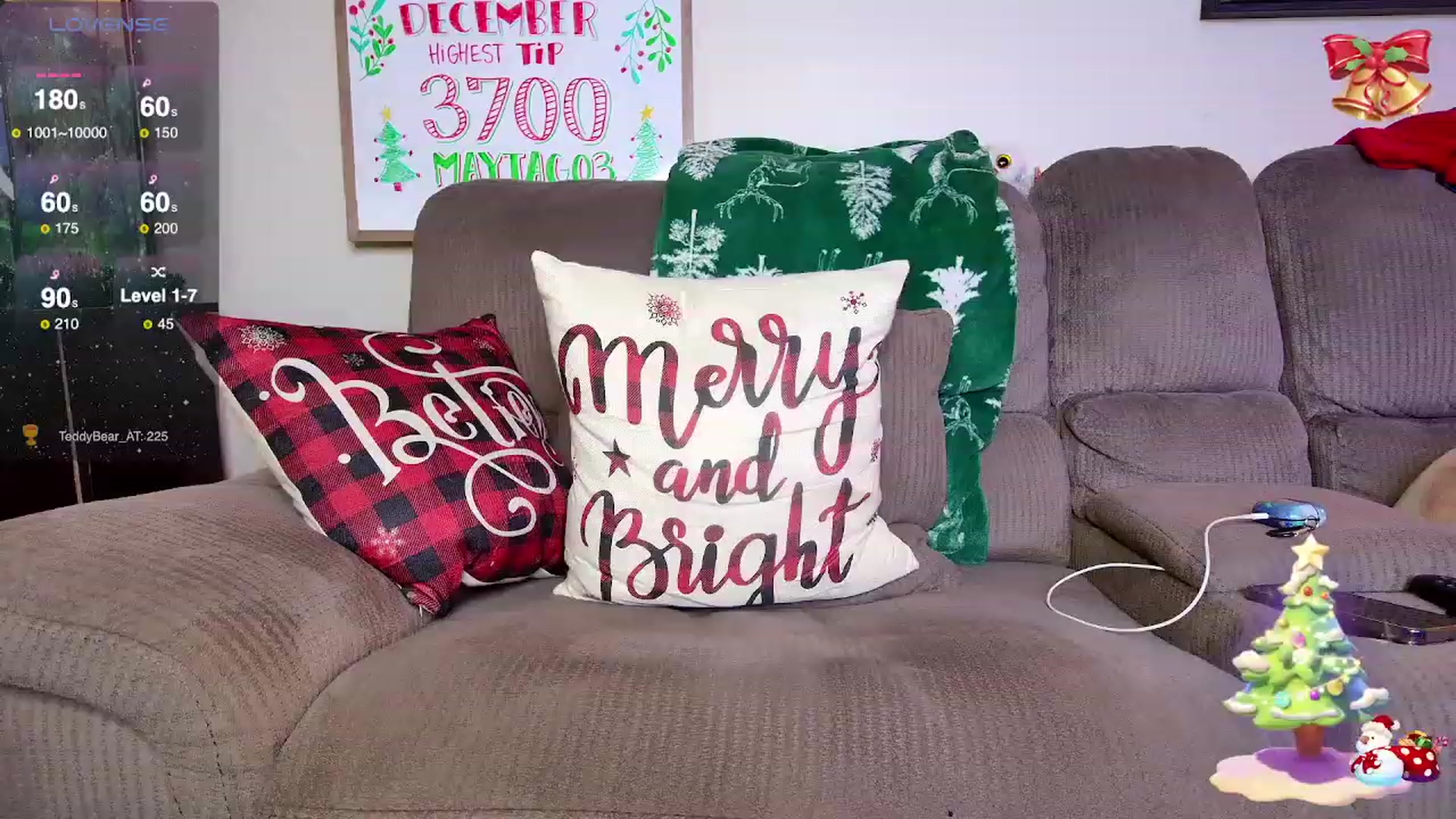 Gallery image thumbnail from Rose_Kitten's myfreecams stream on, 12/15/2023, 02:08 image 10 of 20