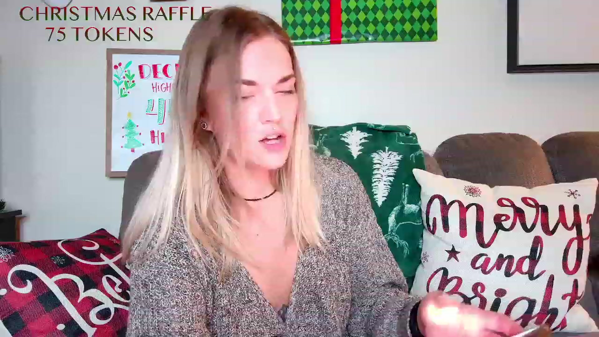 Gallery image thumbnail from Rose_Kitten's myfreecams stream on, 12/16/2023, 02:31 image 13 of 20