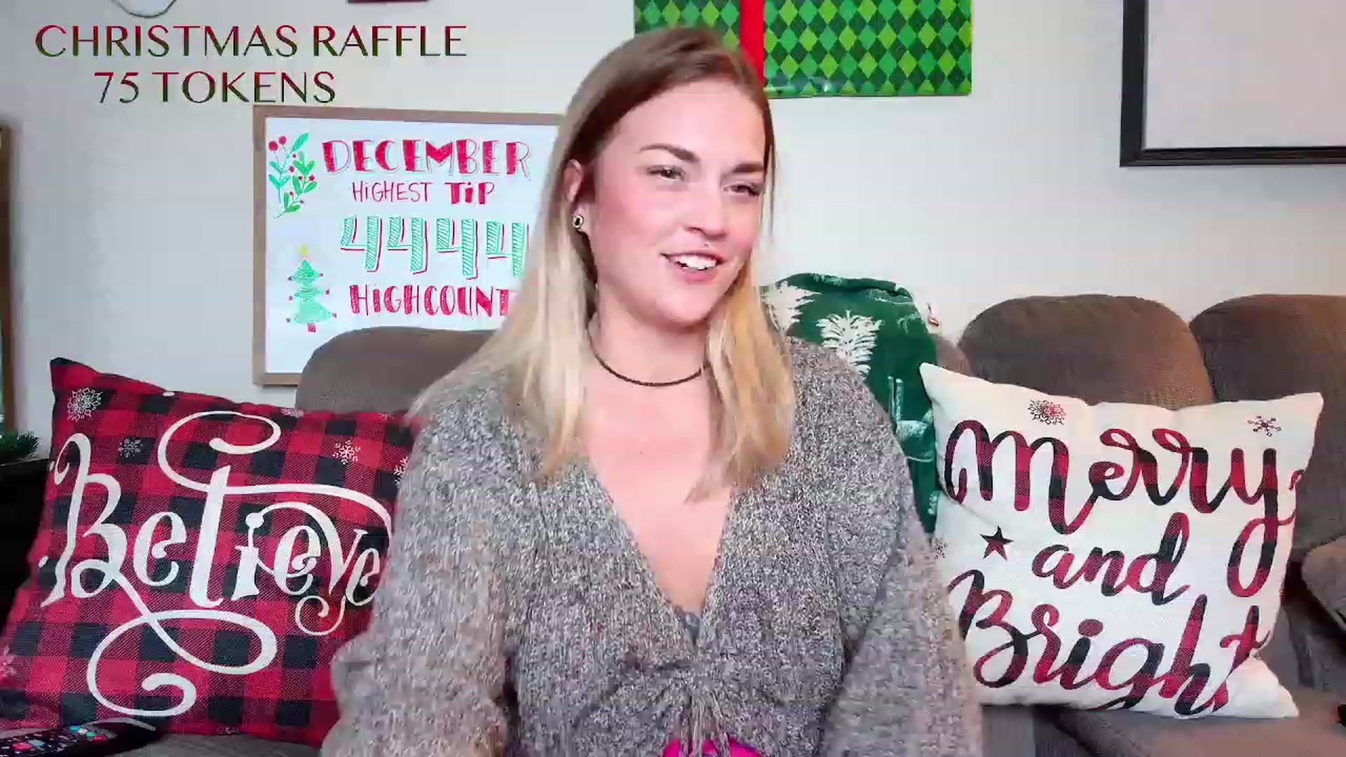 Gallery image thumbnail from Rose_Kitten's myfreecams stream on, 12/16/2023, 02:31 image 3 of 20