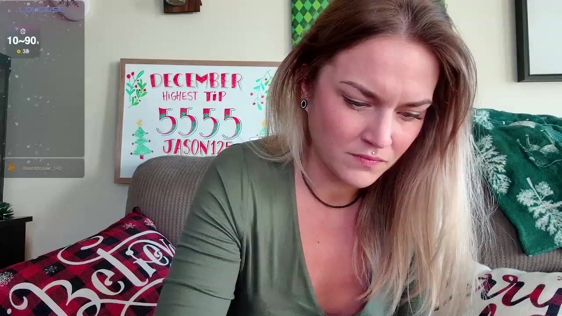 Gallery image thumbnail from Rose_Kitten's myfreecams stream on, 12/20/2023, 21:25 image 12 of 20