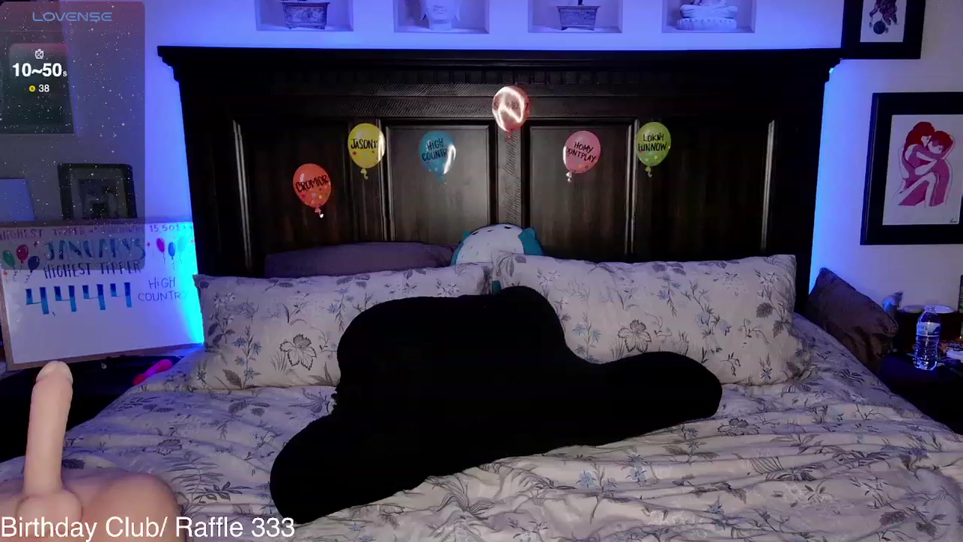 Gallery image thumbnail from Rose_Kitten's myfreecams stream on, 01/06/2024, 03:27 image 9 of 20