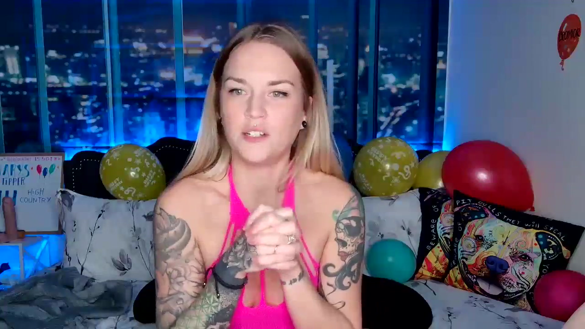 Gallery image thumbnail from Rose_Kitten's myfreecams stream on, 01/22/2024, 23:05 image 17 of 20