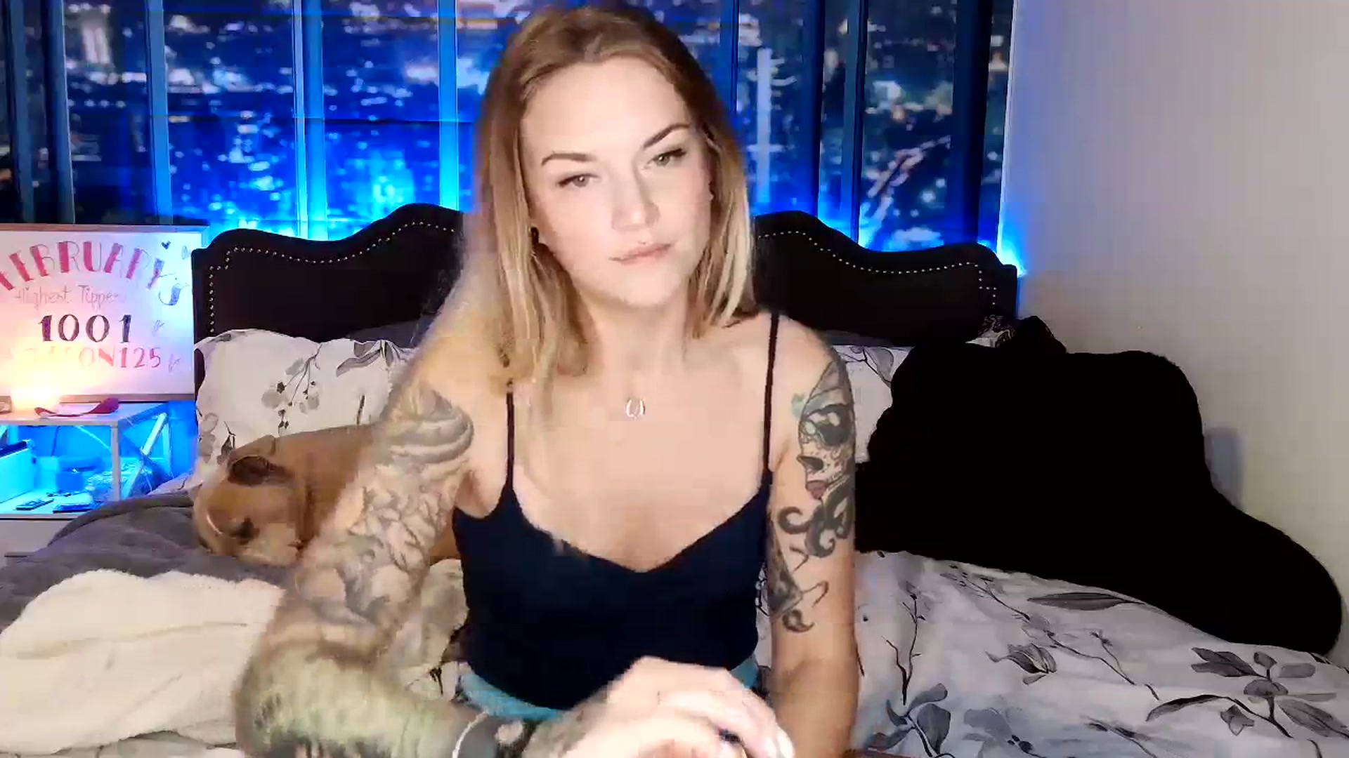 Gallery image thumbnail from Rose_Kitten's myfreecams stream on, 02/06/2024, 20:12 image 17 of 20