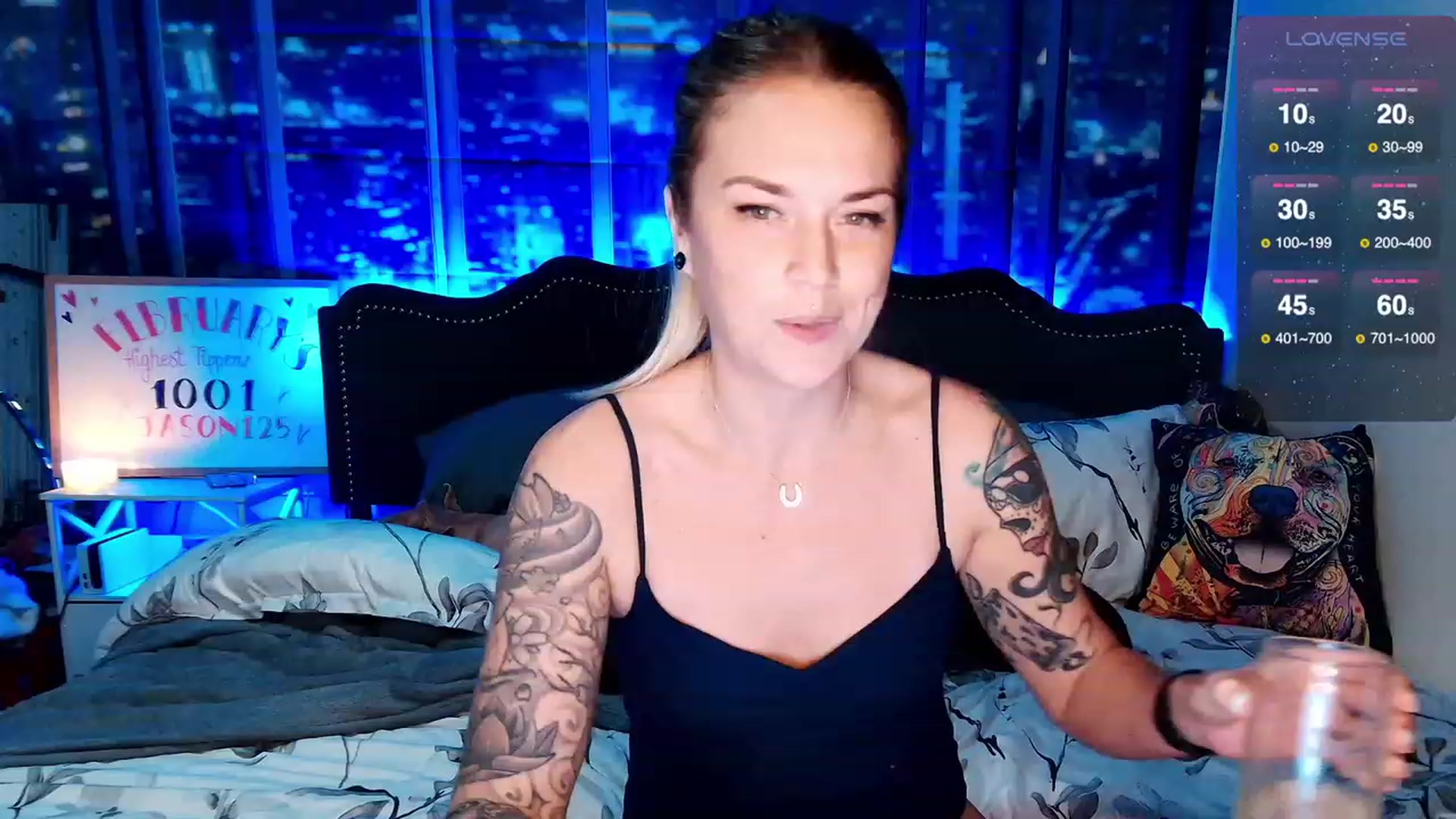 Gallery image thumbnail from Rose_Kitten's myfreecams stream on, 02/07/2024, 03:03 image 9 of 20