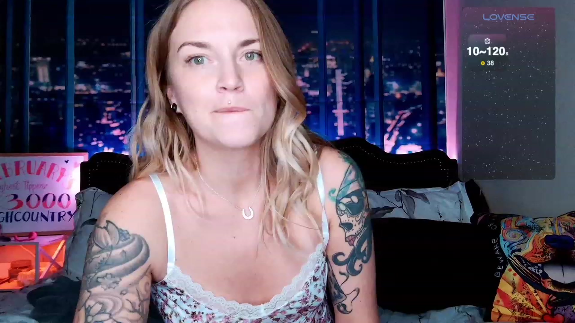 Gallery image thumbnail from Rose_Kitten's myfreecams stream on, 02/15/2024, 03:03 image 11 of 20