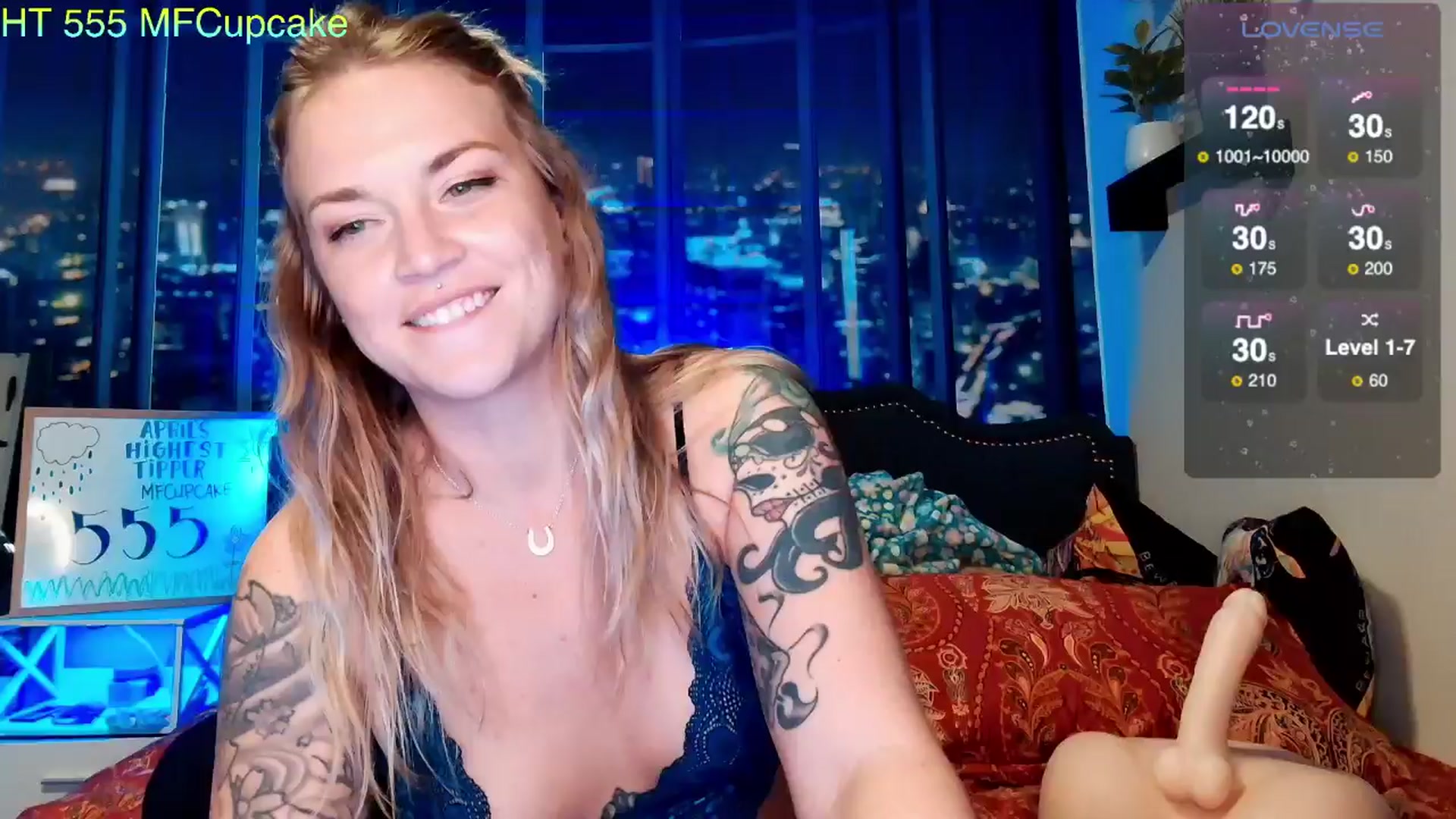 Gallery image thumbnail from Rose_Kitten's myfreecams stream on, 04/02/2024, 02:41 image 16 of 20
