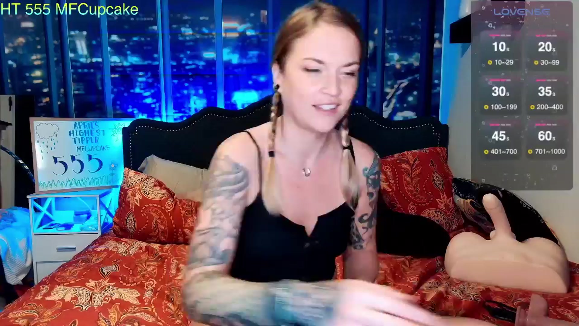 Gallery image thumbnail from Rose_Kitten's myfreecams stream on, 04/03/2024, 01:15 image 15 of 20