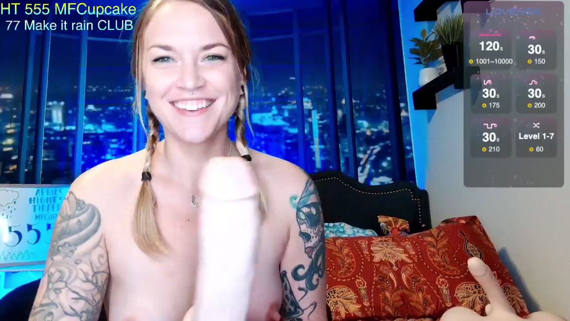 Gallery image thumbnail from Rose_Kitten's myfreecams stream on, 04/03/2024, 21:58 image 10 of 20