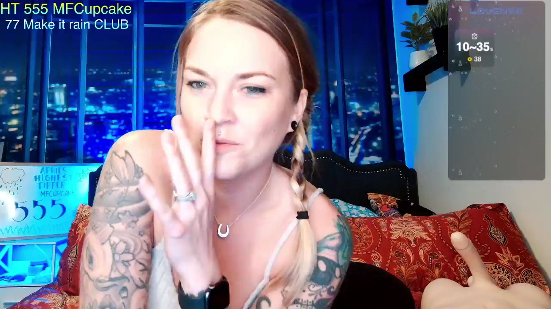 Gallery image thumbnail from Rose_Kitten's myfreecams stream on, 04/04/2024, 01:26 image 17 of 20