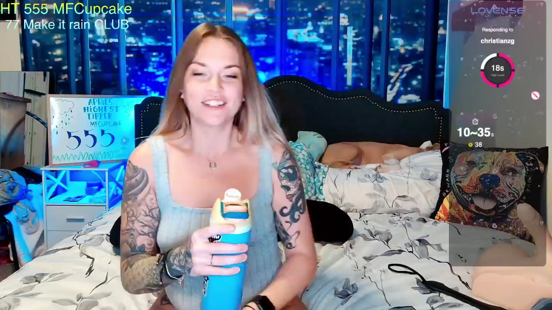 Gallery image thumbnail from Rose_Kitten's myfreecams stream on, 04/06/2024, 24:39 image 6 of 20