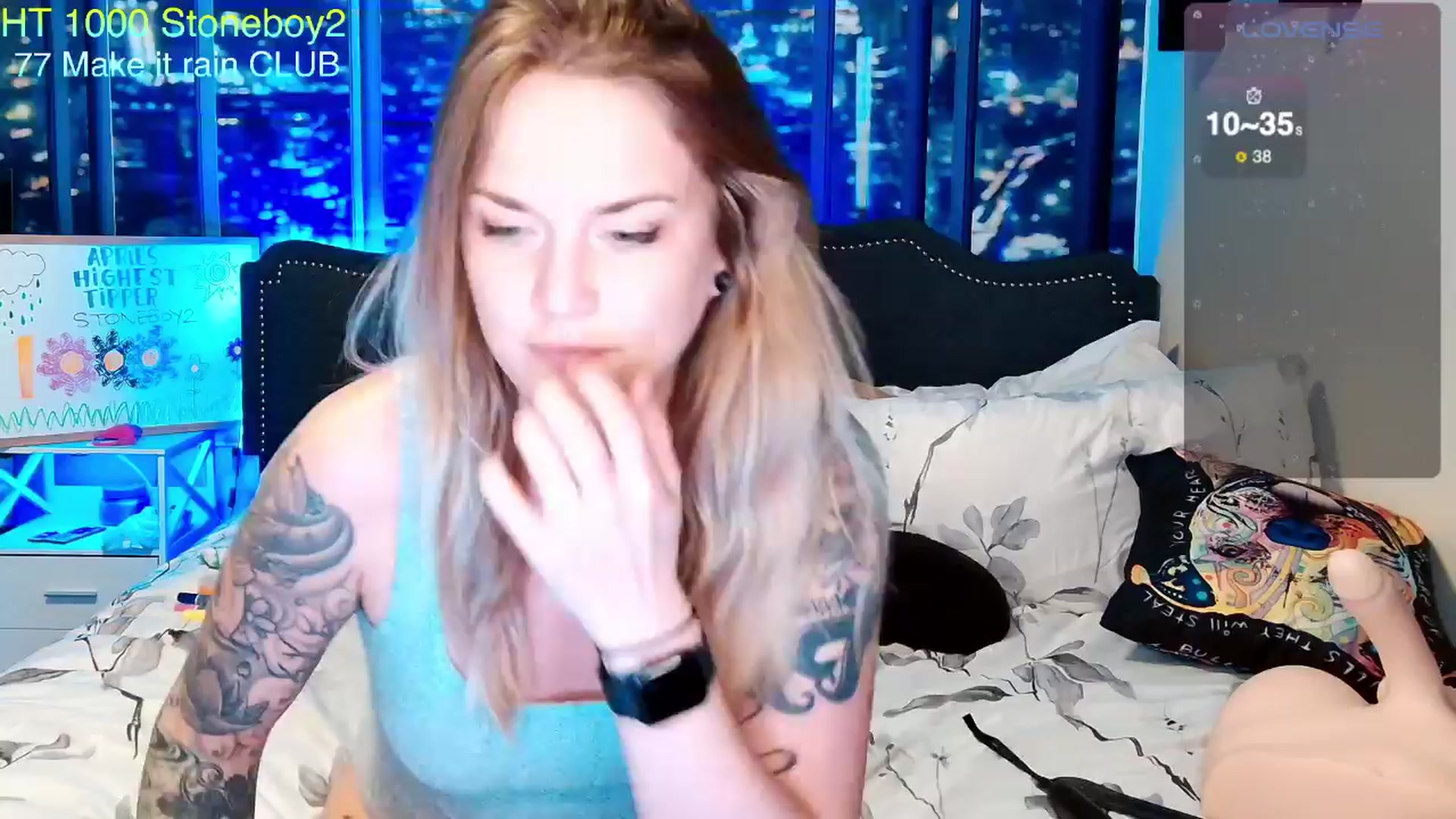 Gallery image thumbnail from Rose_Kitten's myfreecams stream on, 04/06/2024, 24:39 image 18 of 20